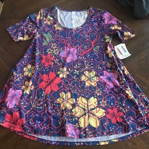 Lularoe perfect tee